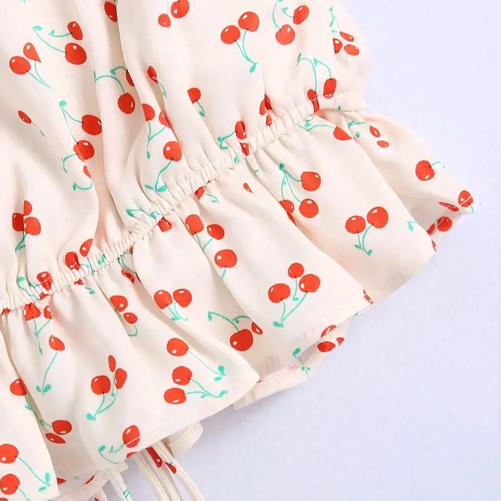 

XNWMNZ 2021 New Women Vintage Floral Print Casual Top Female Chic V Neck straps ruffled hem Crop top Female Sleeveless Tunics
