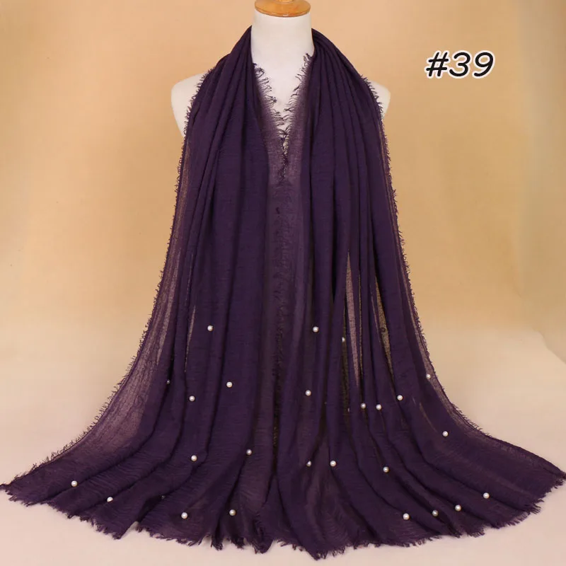 39 dark purple Мусульманский женский однотонный шарф-хиджаб, Женский хлопковый высококачественный платок с жемчугом, зимние шали 190x100 см - Цвет: 39 dark purple