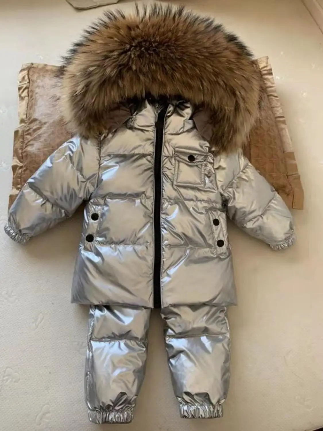 Children's high-end thermal down jackets |