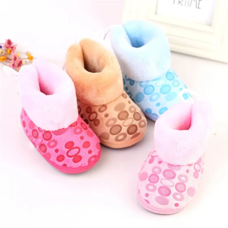 Непродуваемые ботинки до середины икры с перекрестной шнуровкой на плоской