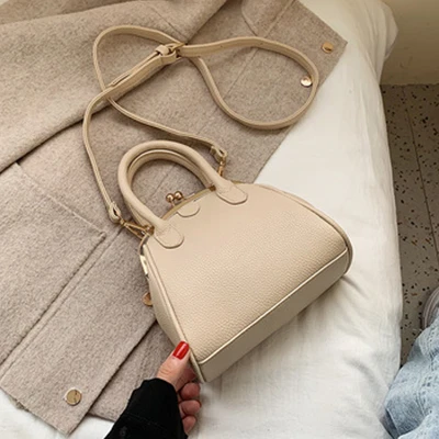 Beige Высококачественная женская сумка из искусственной кожи, простые однотонные сумки через плечо для женщин, модная дизайнерская сумка с зажимом, женские сумки через плечо - Цвет: Beige