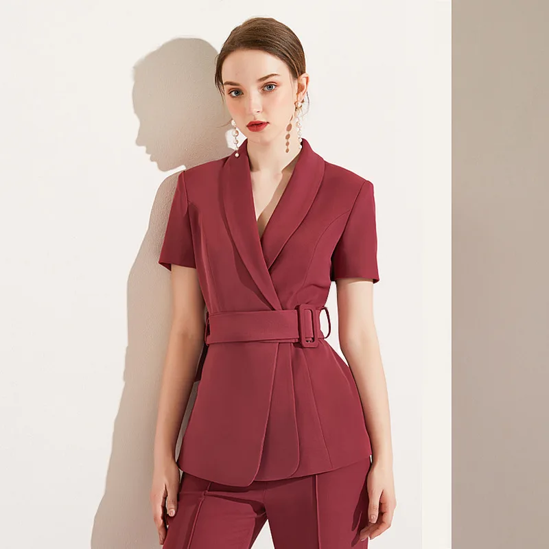 Женский костюм из двух предметов модный в британском стиле сезон лето 2020 |