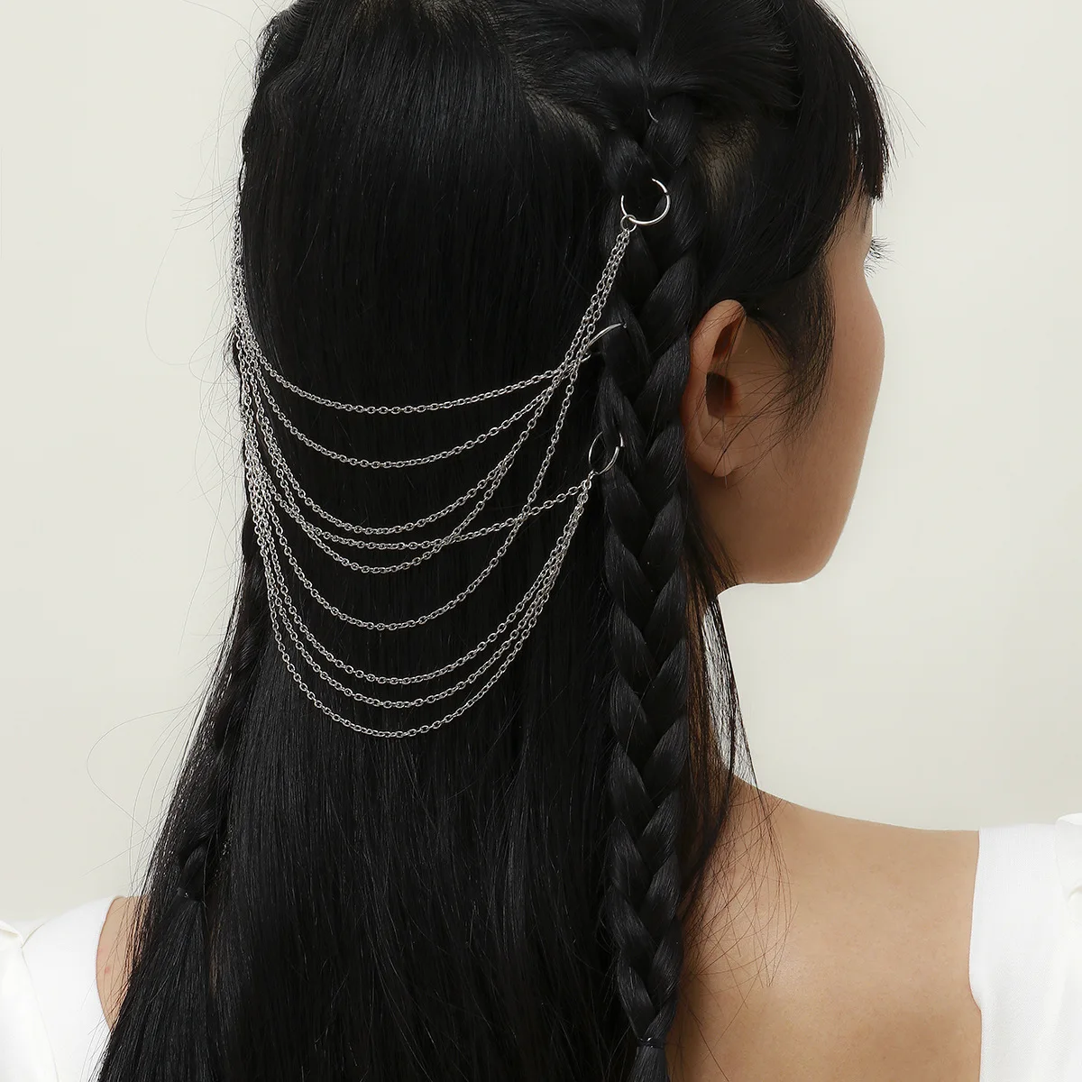 

Female Hip Hop Style Tassel Hair Band Multi-layer Silver Alloy Cool Twist Braid Headdress Ladies Retro Hair Decoration