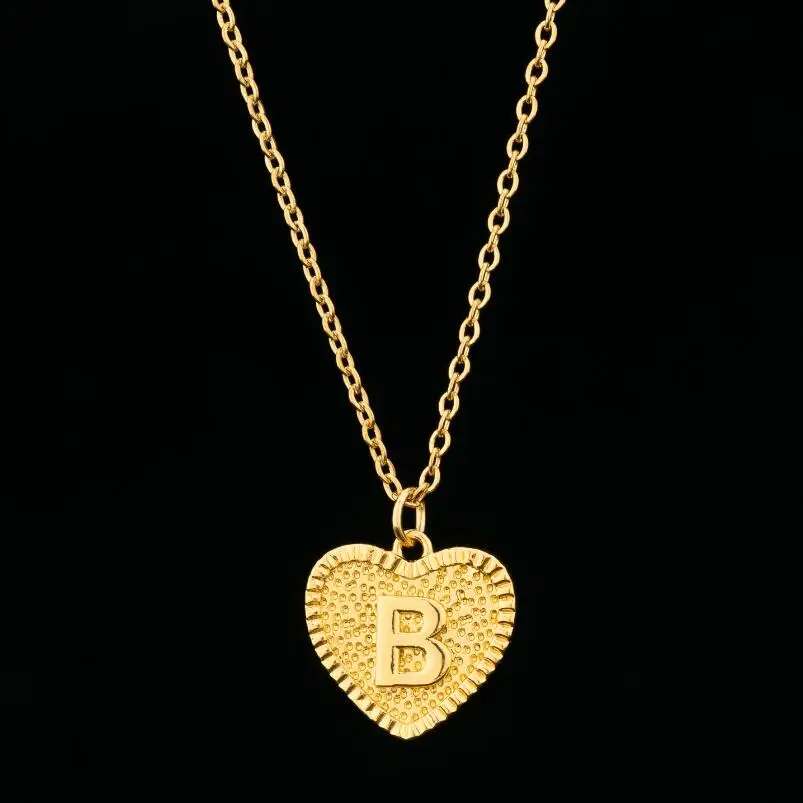 

Gorgeous Tiny Heart 26 Initial Necklace for Women Personalize Golden Letter Name Choker Necklace Pendant Jewelry Accessories