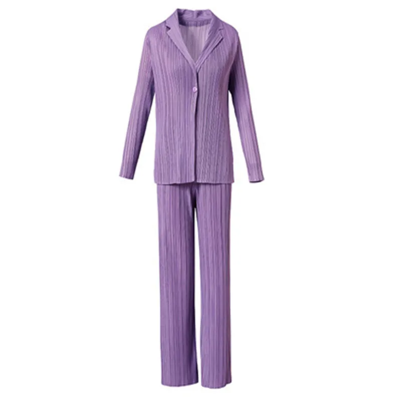 

2021 autumn and winter women's fashion Miyake pleated plus size two-piece beige suit wide-leg pants small suit top