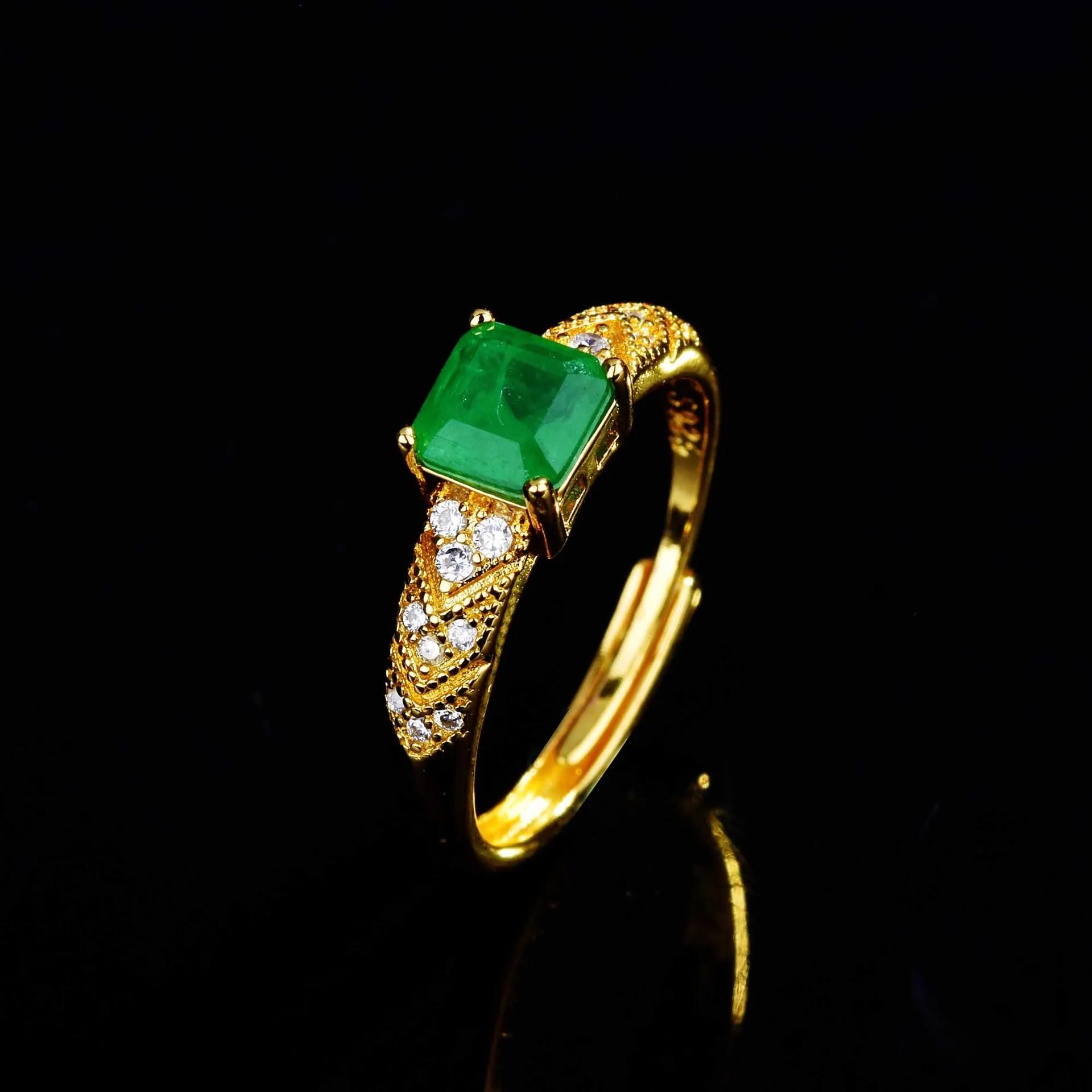 

Vintage Style Diamond-Studded Gold Jewelry Emerald Stone Rings Han Chinese Costume Accessoire Festival Gifts For Eldership