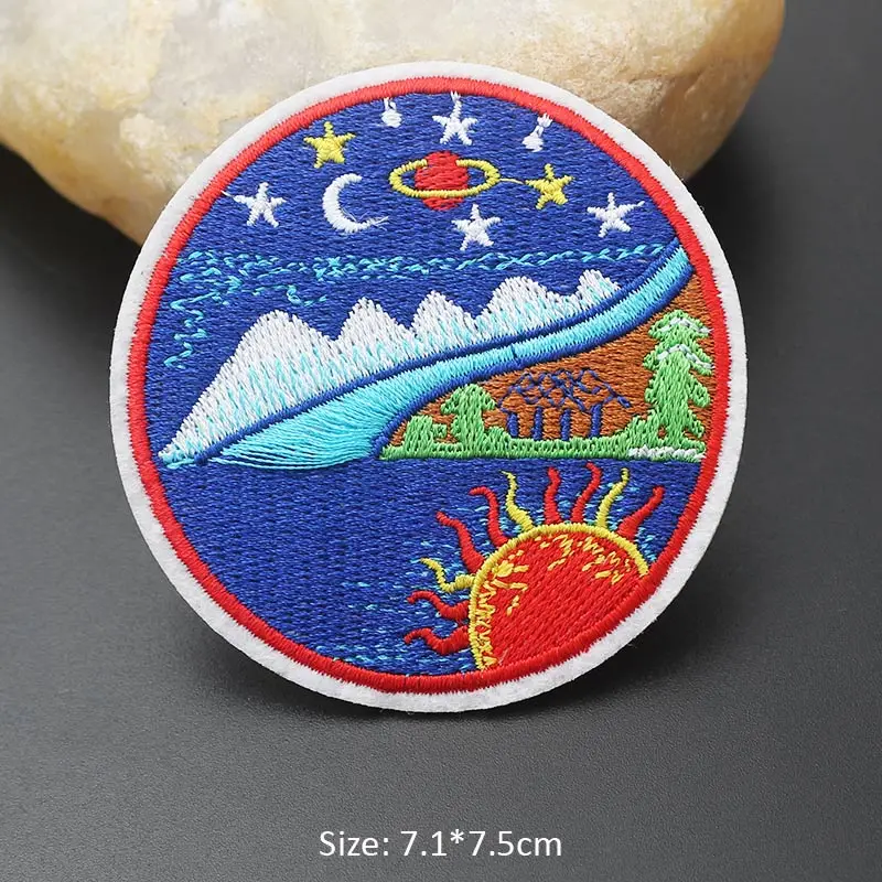 Космический UFO кот животное вышитые нашивки железные на одежду шляпа DIY значки полосы аппликация Одежда рюкзак жакет наклейки - Цвет: 17
