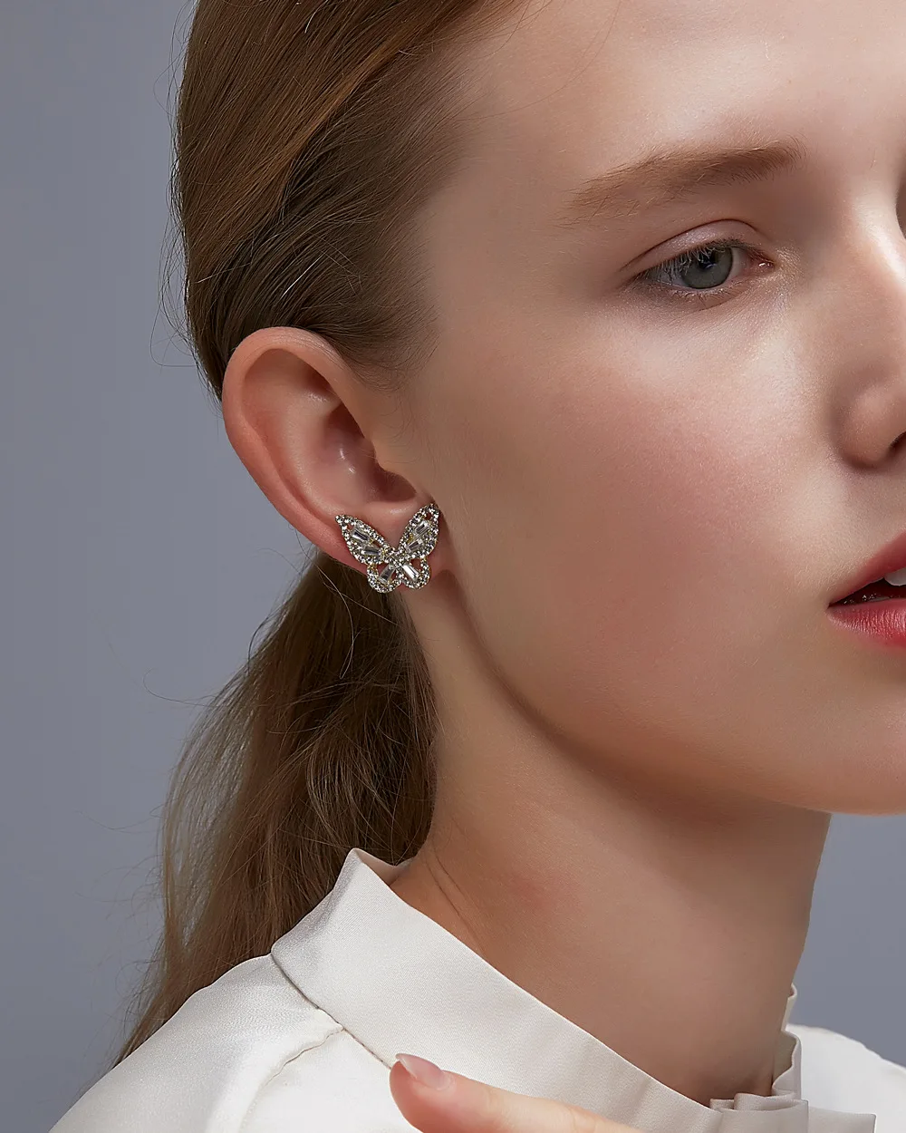 

2020 Trend New Products Classic Crystal Earrings for Women Simple Zircon Butterfly Earrings Fashion Jewelry Gifts for Girls