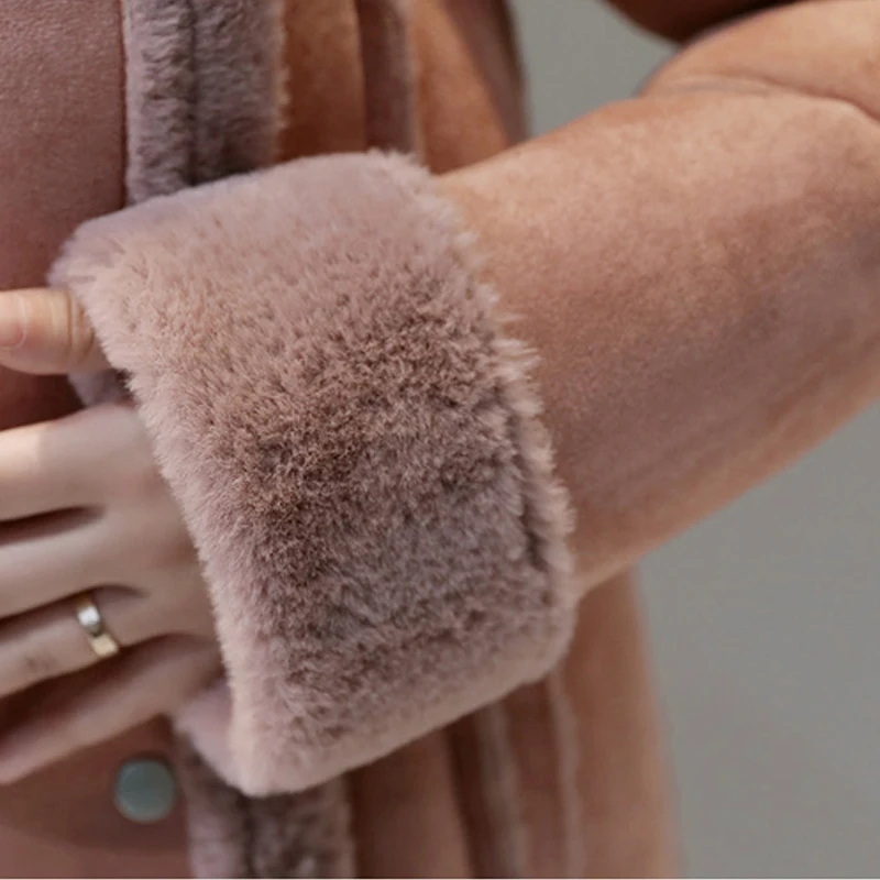 Женские зимние куртки и пальто теплое с отложным воротником подкладкой из