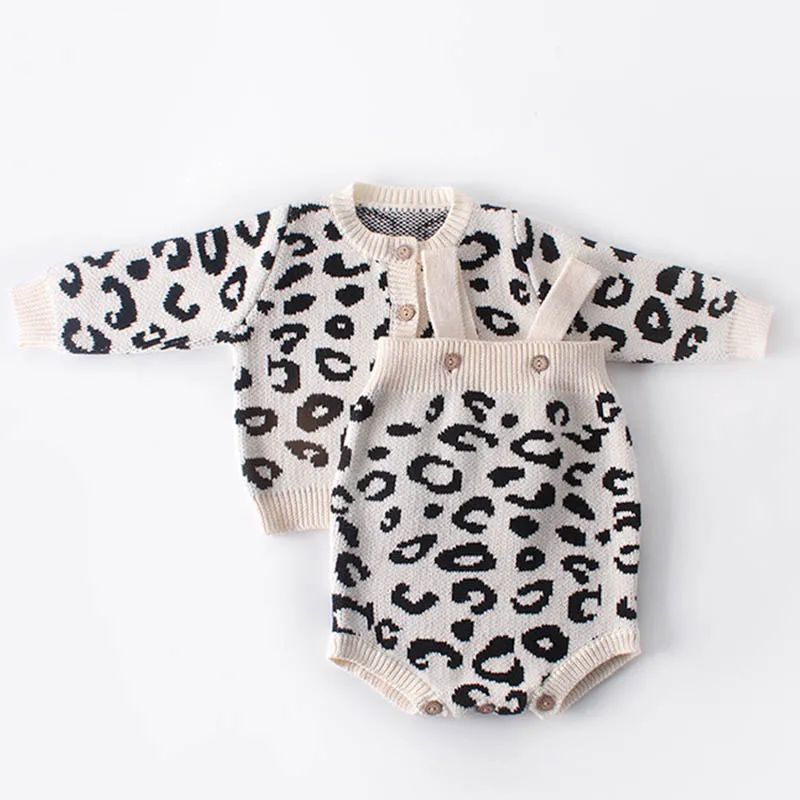 Модный костюм для маленьких девочек одежда Хлопковый вязаный комплект малышей