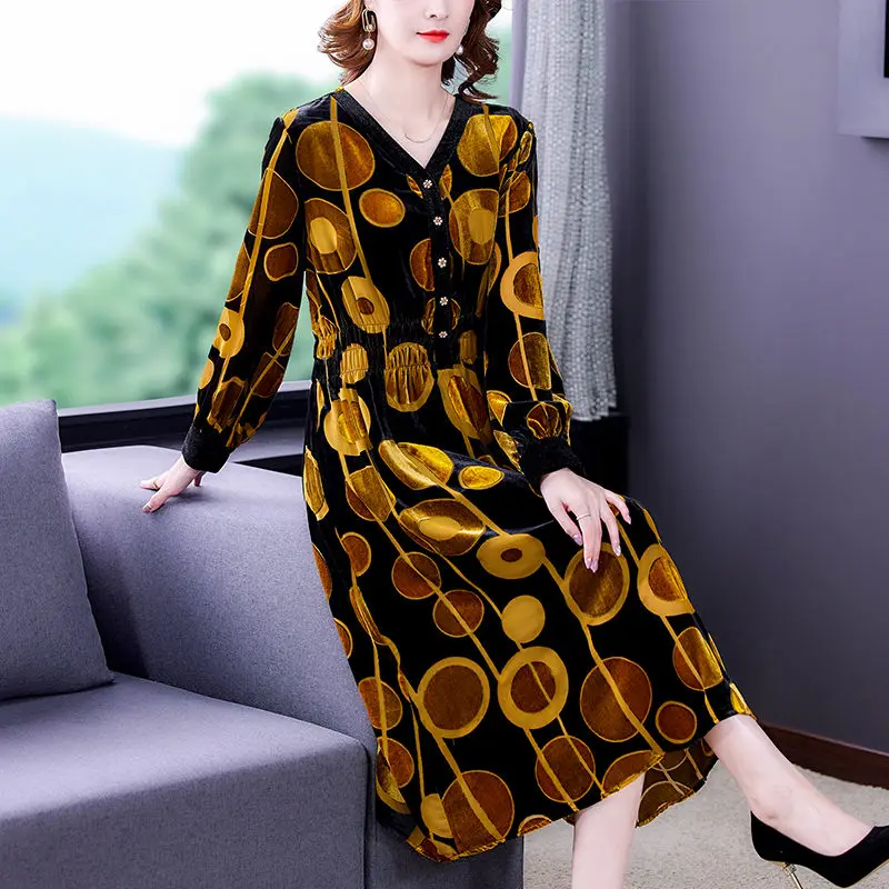

Large Size Gold Velvet Dress New Retro Printing Temperament Flocking Loose Long Sleeve Bottoming Dress Dots Female Vestidos M930