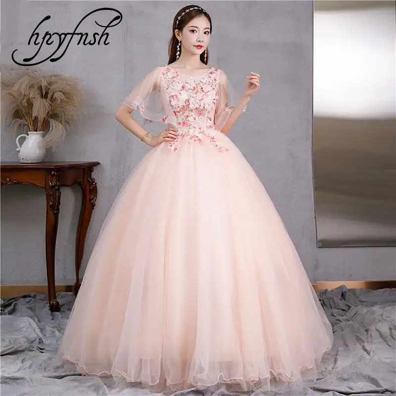 Платье с цветочной аппликацией и жемчужинами платье круглым вырезом рукавом