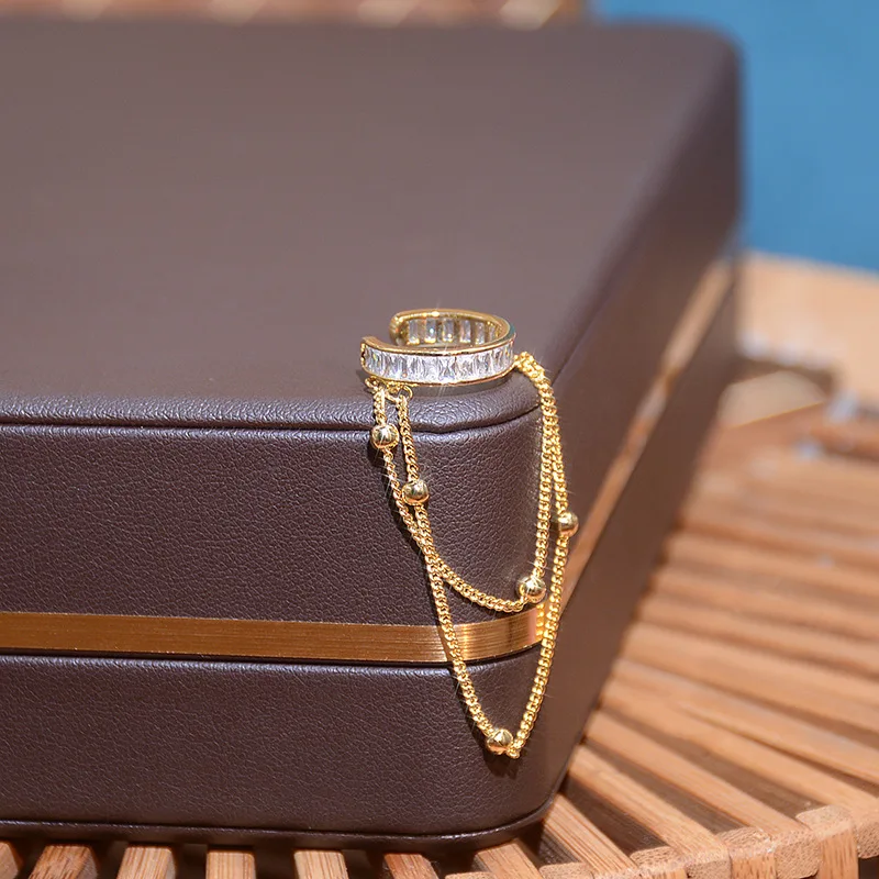 

Exquisite Zircon Inlay Creativity Ear Clip Stud Fashion Women Earrings Elegant Shine Tassel CZ Stud Earring Jewelry Accessories