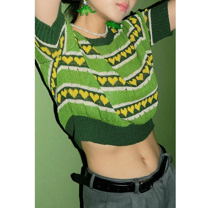Женский вязаный кроп-топ с коротким рукавом зеленый свитер принтом сердца Модный