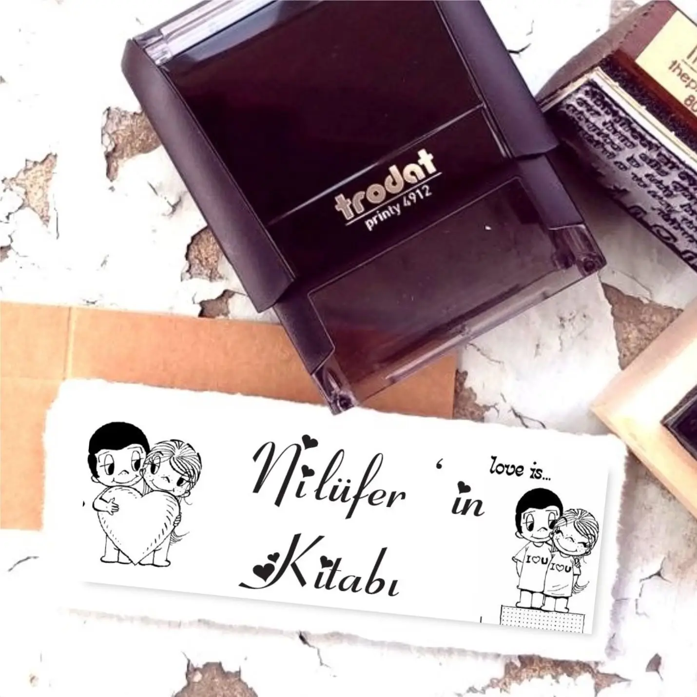 

Персонализированные Love is тематические штамп для книг-2