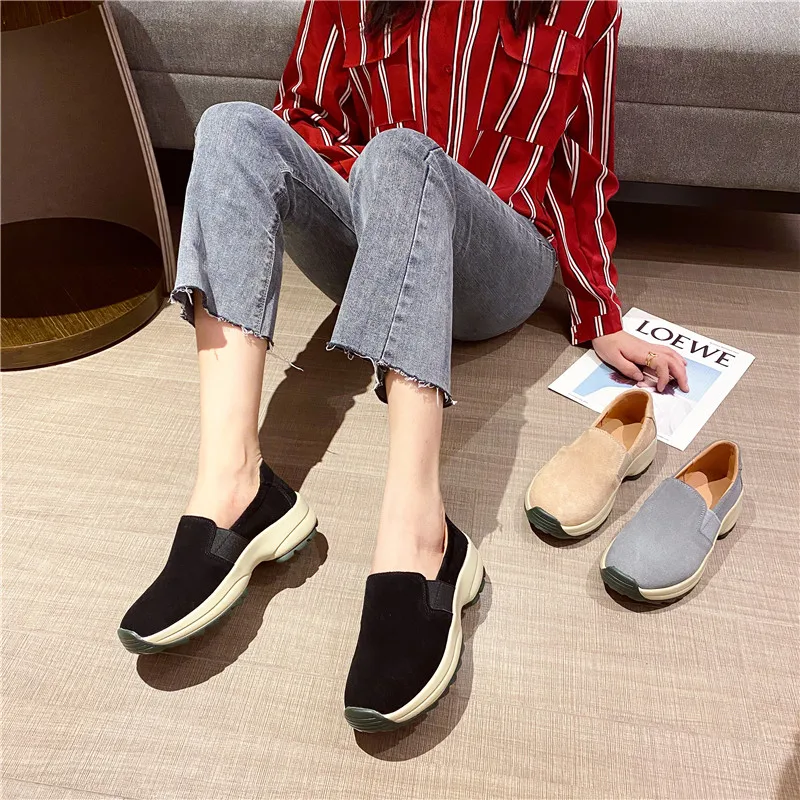 

White Shoes Women slip on Sneakers Casual Women Flats outdoor fashion Brand Sneakers Female Footwear Thick Sole Shoes moccasins