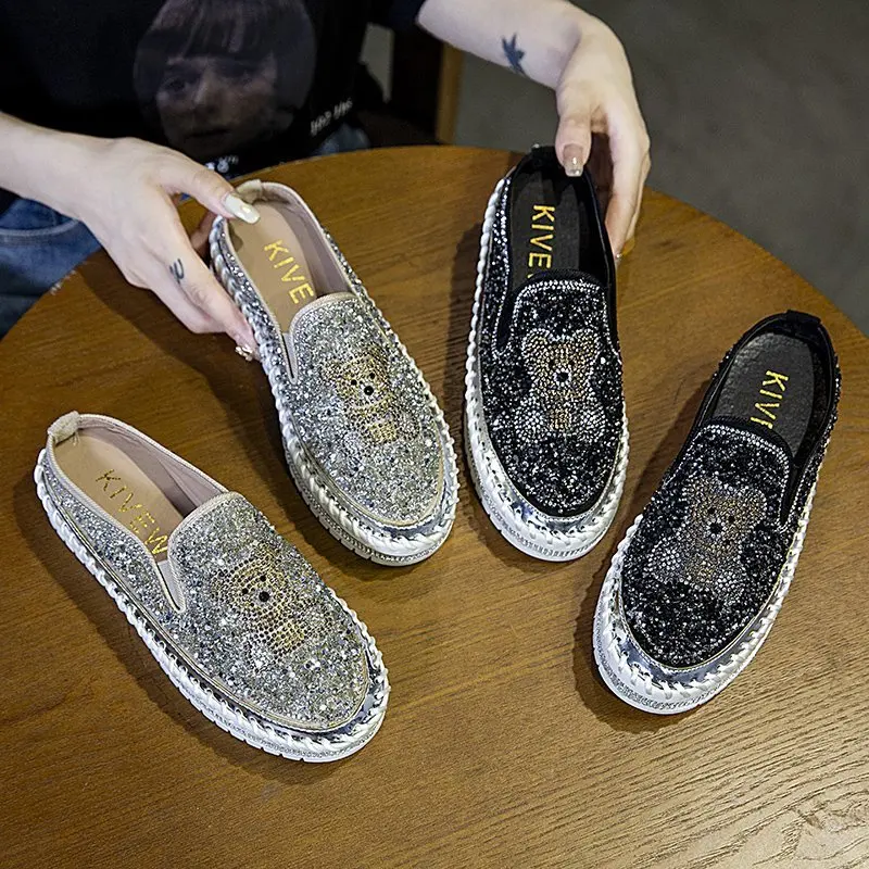 Туфли женские на плоской подошве с кристаллами рисунком медведя | Обувь