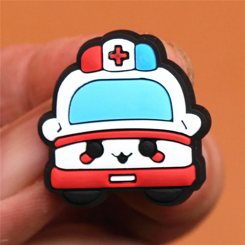 Single Sale 1pcs Medical Supplies PVC Shoe Charms Cute Stethoscope Syringe Shoe Buckle Decoration Jibz fit Croc Kids X-mas Gifts