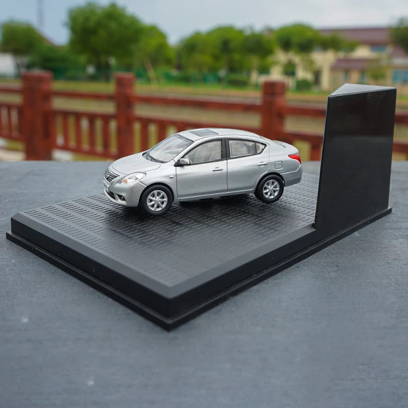 Высококачественная оригинальная модель Nissan Sunny из сплава 1:43 коллекционные