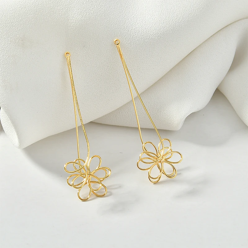 Серьги ручной работы с геометрическим рисунком подвеска из медной проволоки