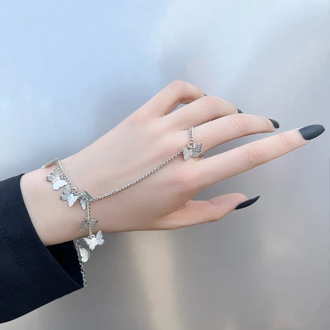 Цельнокроеный винтажный эстетический браслет Aprilwell с кольцом на палец, звеньями бабочки, цепи на запястье для женщин, женские модные ювелирные изделия 2021
