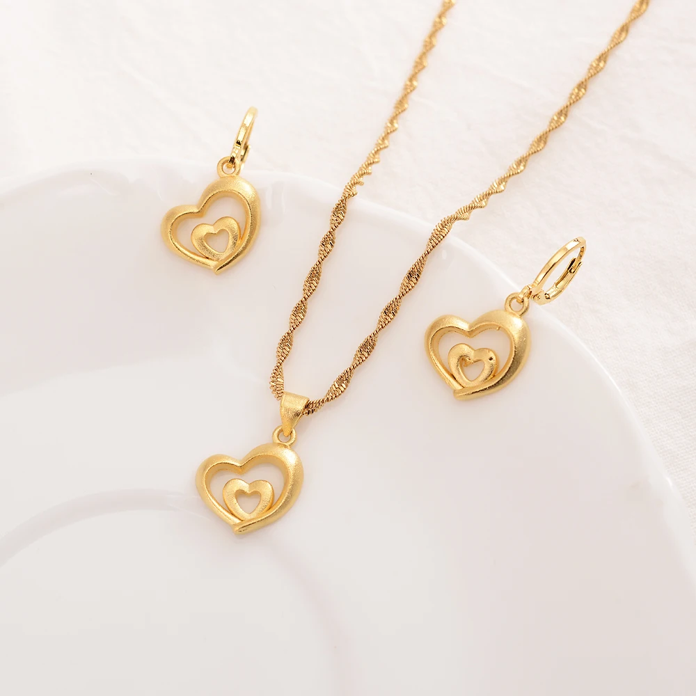 

Bangrui Fashion Simple Love Heart Pendant Choker Necklace Earrings For Women Gold Jewelry Female Party Jewelry Gift