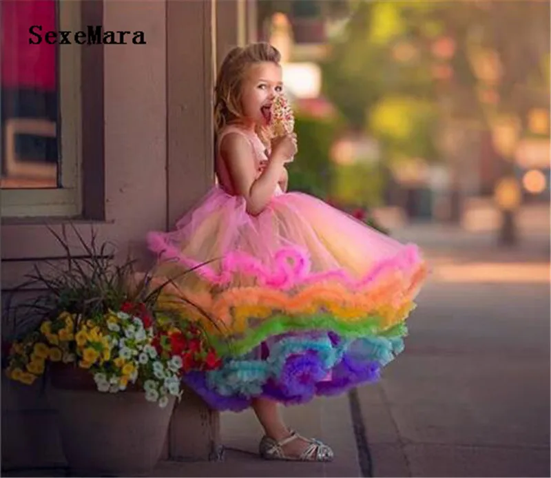 Милое Радужное платье с цветочным рисунком для девочек нарядное оборками