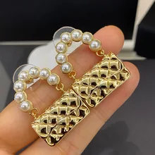 Temperament Brand Jewelry Bag Modeling Earrings Women Lnlaid Pearl Golden Luxury Dance Party Fashion Trend Hot Sale Grace 2022