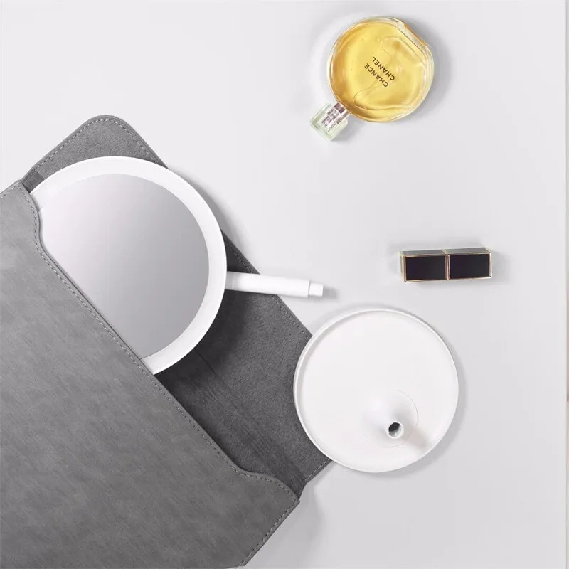 

Solar Make-up Mirror Beauty Makeup Mirror Rechargeable Desktop LED Belt Lamp Simulated Sunlight A Birthday Present