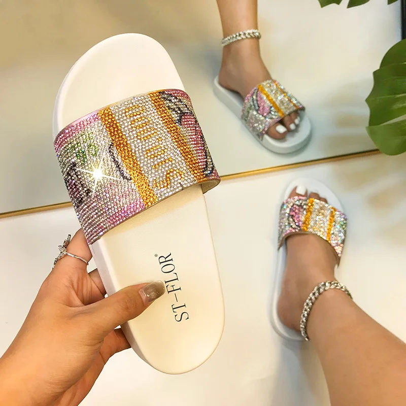 

Women's Rhinestone Fashion Slippers 2021 Summer Latest Women's Fashion Sandals Rhinestone Flats Women's Outerwear Sandals