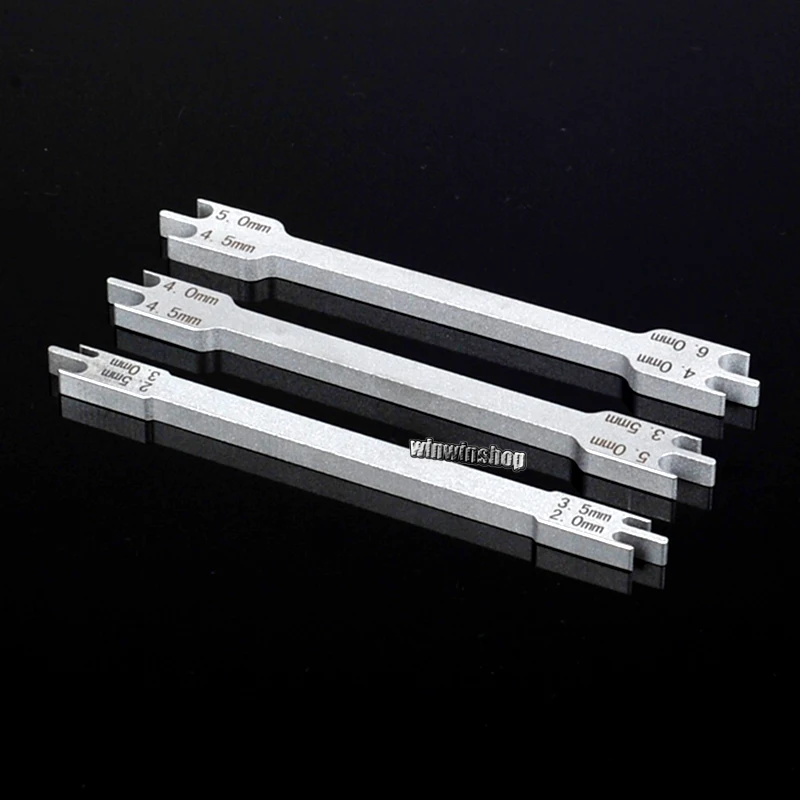 

3 шт., новый Кронштейн-локатор