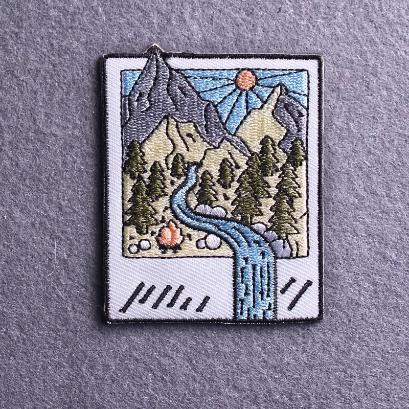Уличные дорожные нашивки с изображением гор и леса вышитые для одежды сделай сам