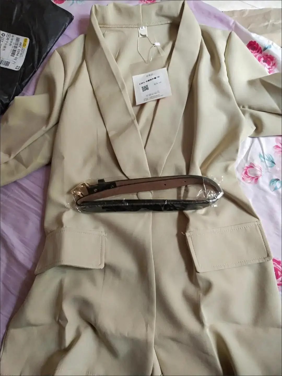 Женский костюм-двойка с платьем из блейзера и длинным жакетом Сетчатое платье