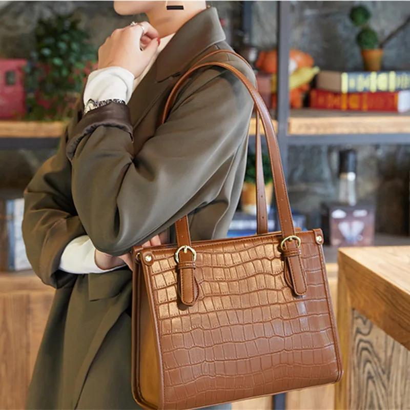 

Famous Luxury Brand 2021 New Fashion Ladies High-quality Rhombus Large-capacity Tote Handbag All-match Crossbody Shoulder Bag Cc
