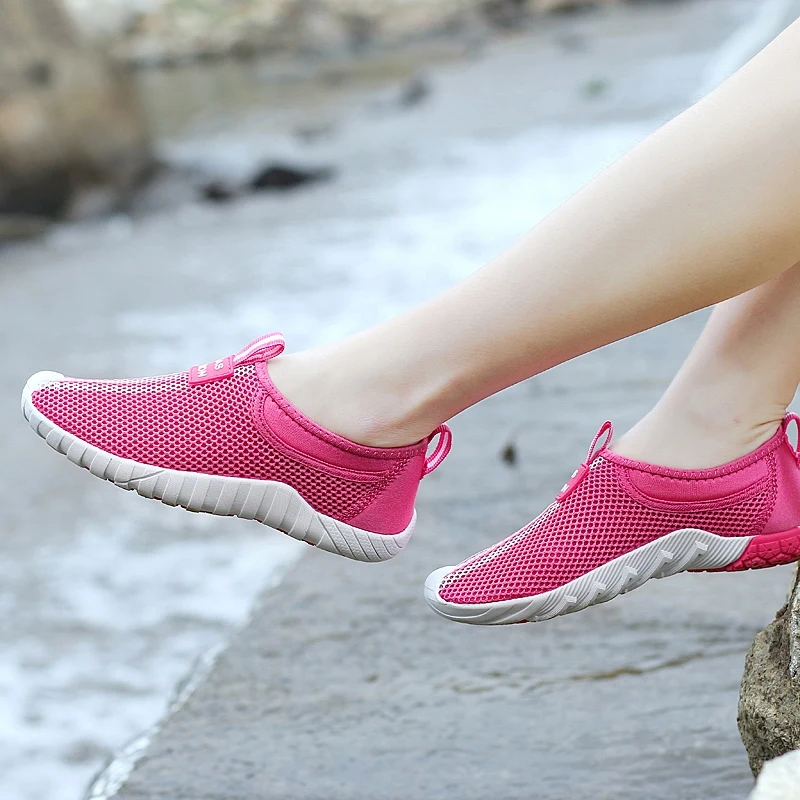 Новые модные кроссовки Женская летняя повседневная обувь Женские