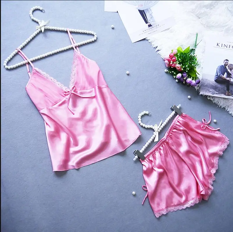 

Новый пижамный комплект с шортами на подтяжках