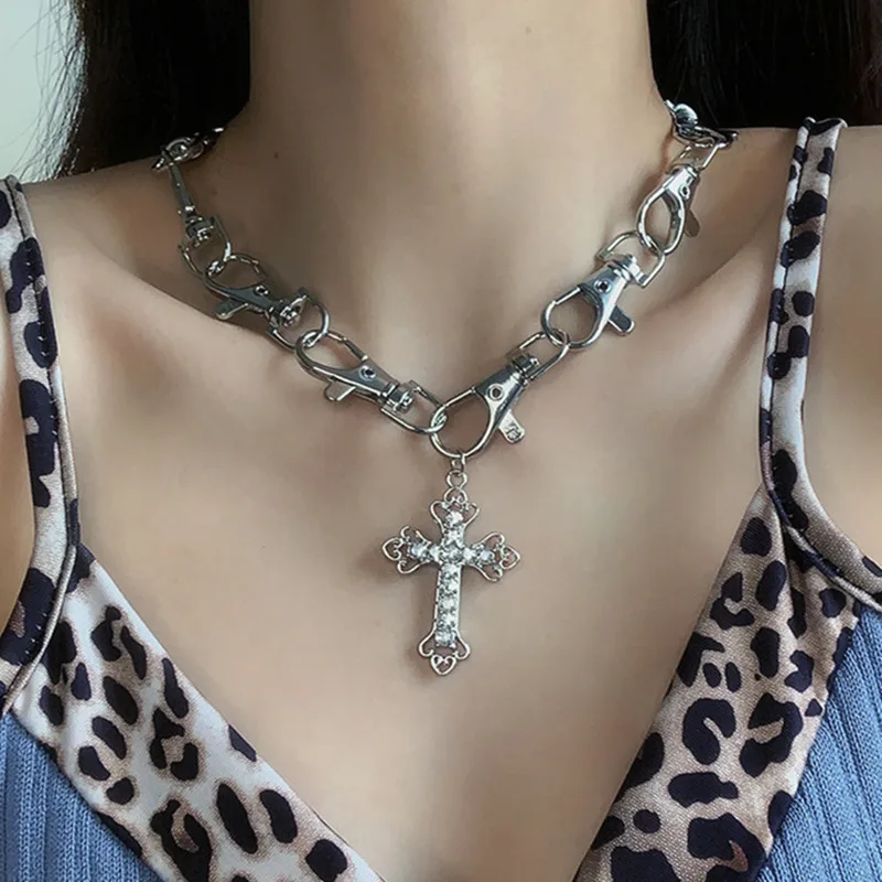 

MWSONYA Новый Модный кулон крест со стразами ожерелье для женщин Омаров клип цепи ожерелье праздничные вечерние, ювелирное изделие, подарок