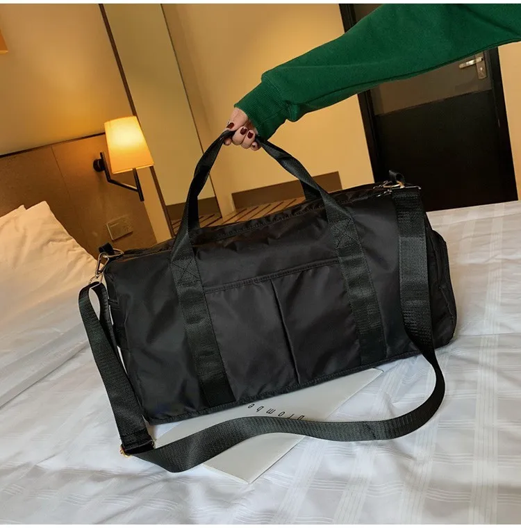 

New Sports Body-building Bag, Yoga Bag, High-capacity Portable Travelling Bag, Dry and Wet Separation Shoes-position Sports Bag