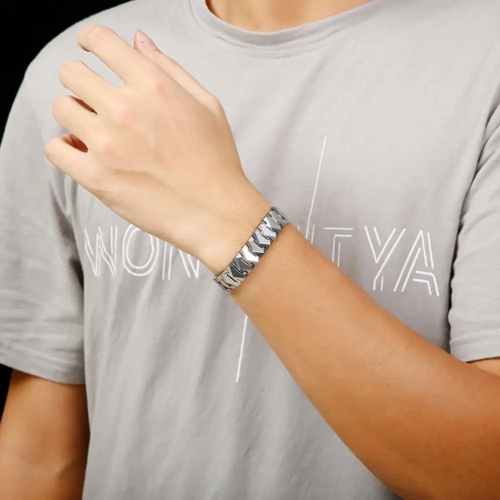 

Kalen Men's Steel Color Mechanical Geometric Stitching Stainless Steel 220mm Bracelet