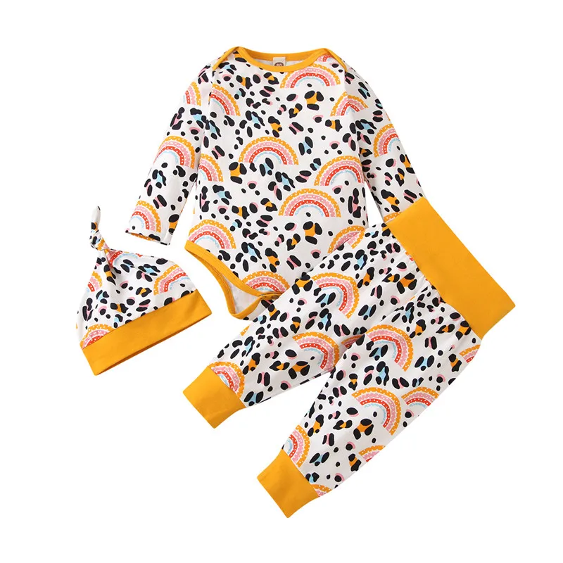 

Леопардовая одежда для маленьких мальчиков и девочек, комплект, боди с длинными рукавами, штаны, шапка, для детей 0-24 месяцев, Повседневная хл...