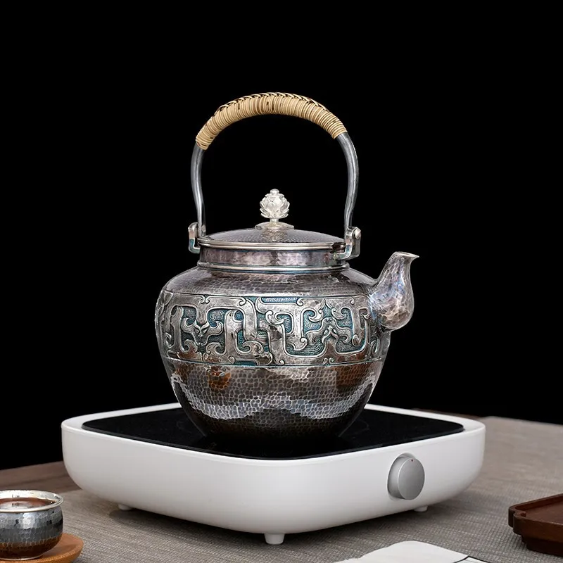 

Bull head animal face silver teapot sterling silver 999 silver kettle handmade peacock color high-end tea set 821g, 1.4L