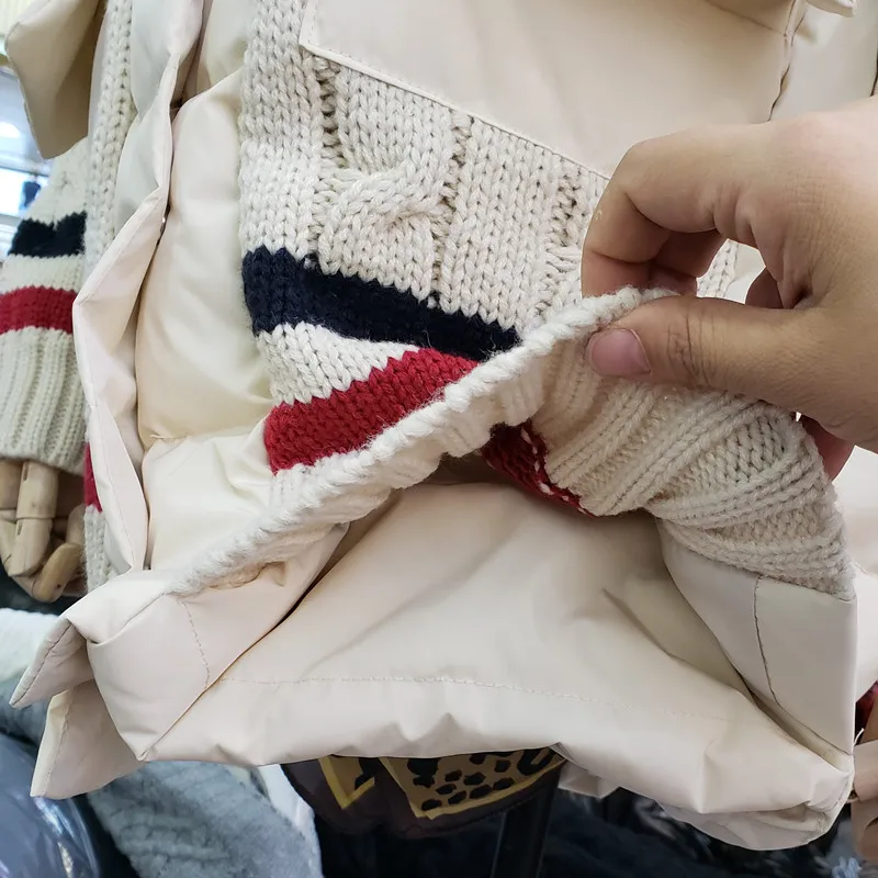 Европейская Новинка, Осеннее и зимнее вязаное Стеганое пальто со стоячим воротником, имитация двух частей, пуховик для женщин, пальто
