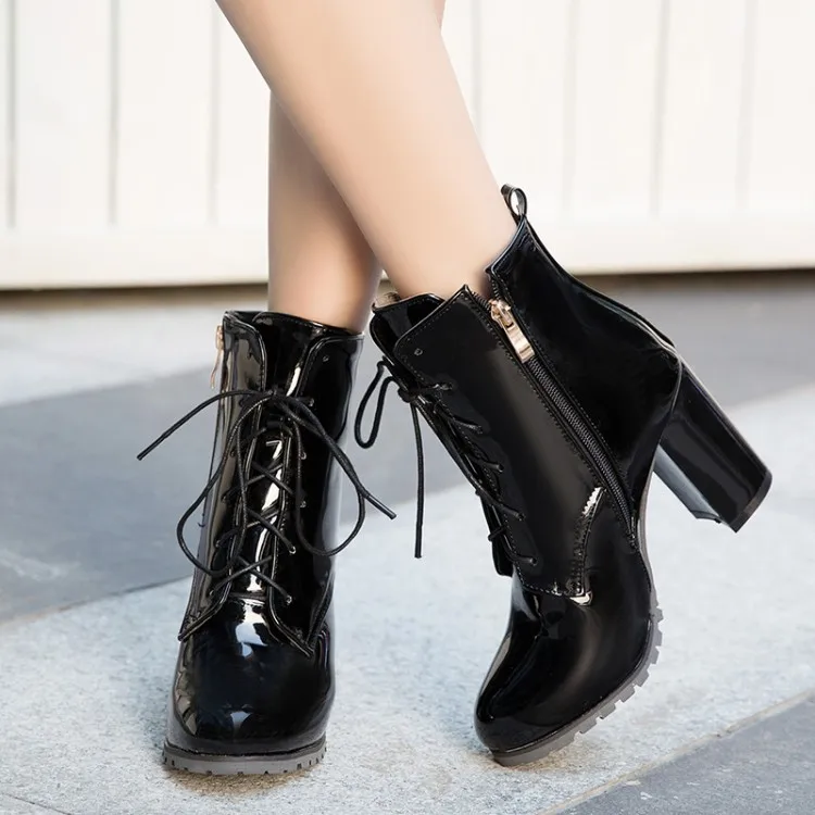 Ботинки мартинсы на толстом каблуке с круглым носком водонепроницаемые короткие