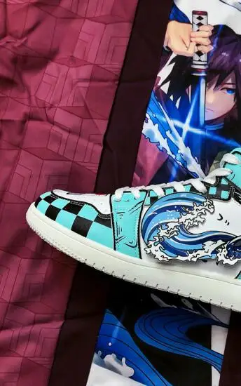 

Unisex Demon Slayer Anime Shoes comic Sneakers Kamado Tanjirou Nezuko Running Shoes Men Women HipHop Shoes Cosplay Cool Sneakers
