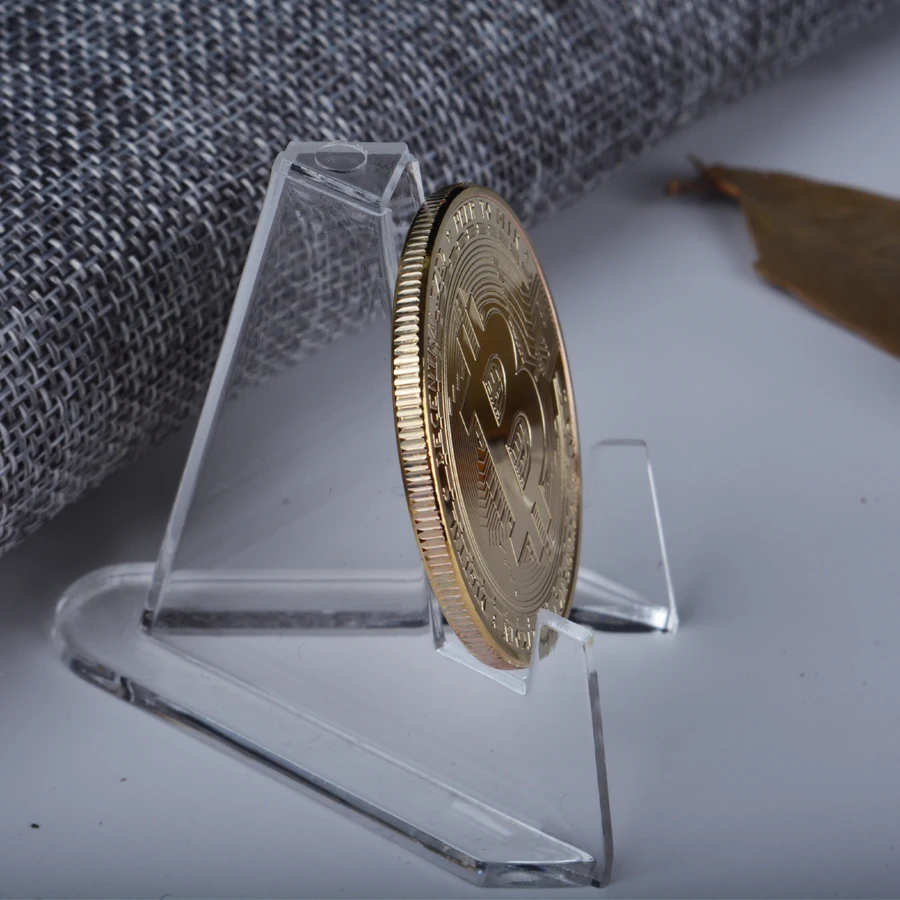 Сувенирная позолоченная монета Биткоин в акриловой коробке коллекционная