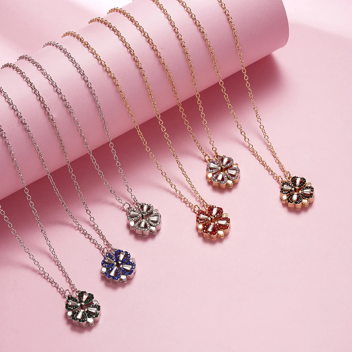 Valentine's Day Fashion Gift Women Heart Magnetic Necklace Girls Folding Pendant 4 Flower Wedding Bridal Statement Jewelry Chain
