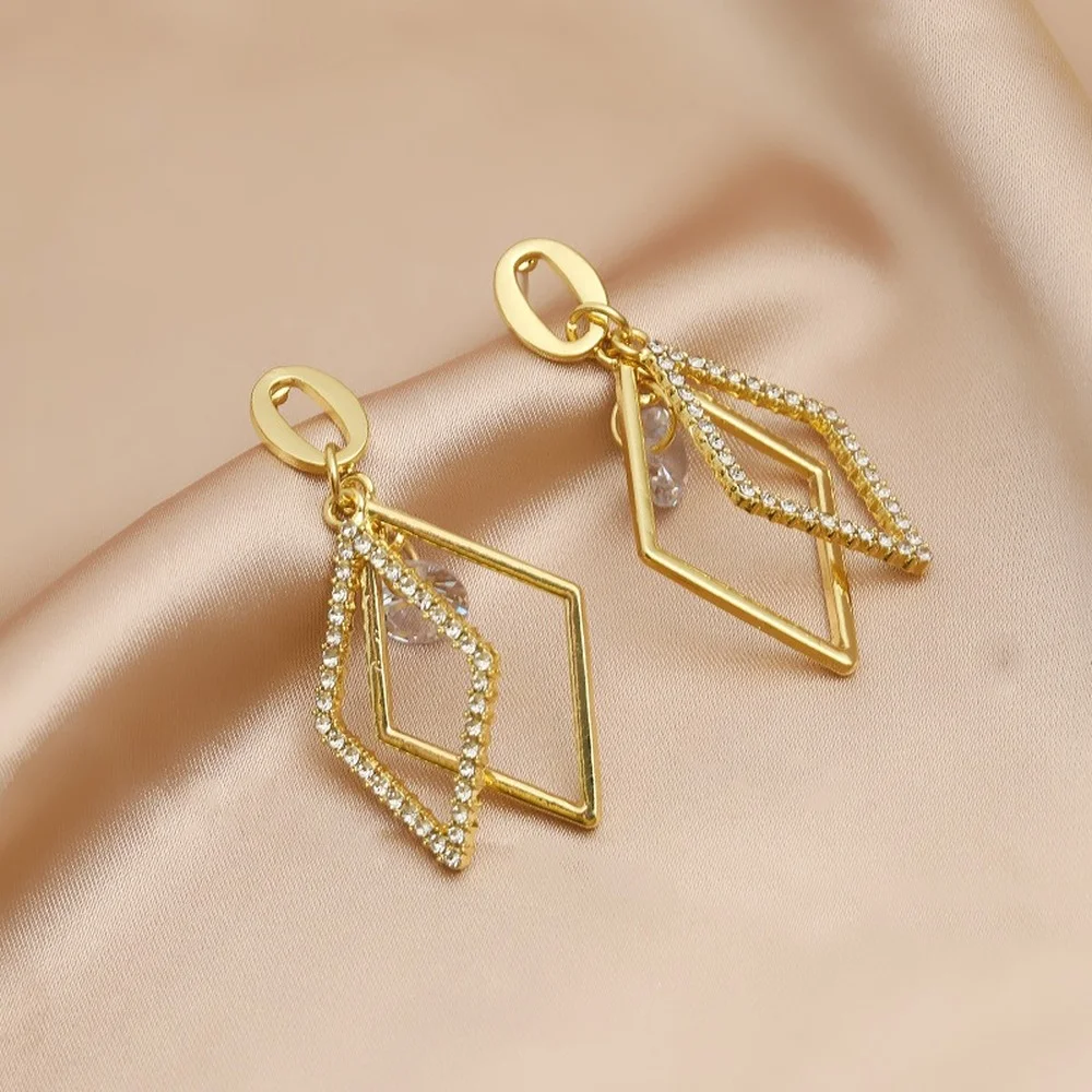 

2021New ladies fashion OLS 925 silver Korean alloy hollow diamond-set temperament banquet all-match zircon earrings earrings