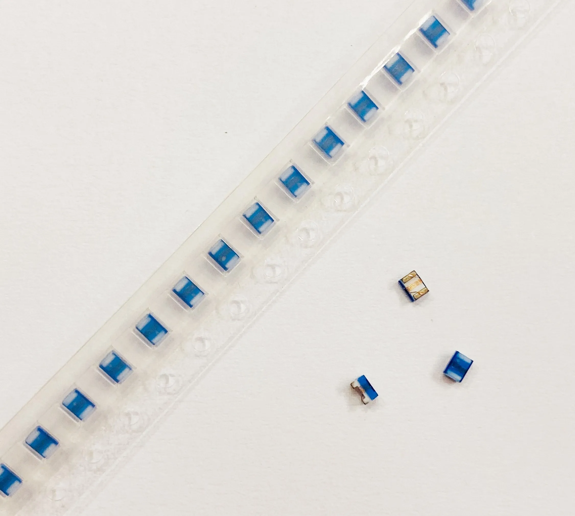 50 штук SMD 0805 270 нГн 0,27 мкГн 350 мА 0805CS-271XGLC чип высокочастотных керамических индукторов обмотки, размером 2 * 1,2 мм, 270Н, с узкими допусками 2% на.