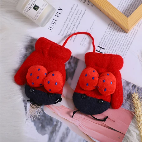Red Новые шерстяные вязаные детские рукавицы с героями мультфильмов для детей от 1 до 4 лет, зимние варежки на веревке, варежки для малышей - Цвет: Red