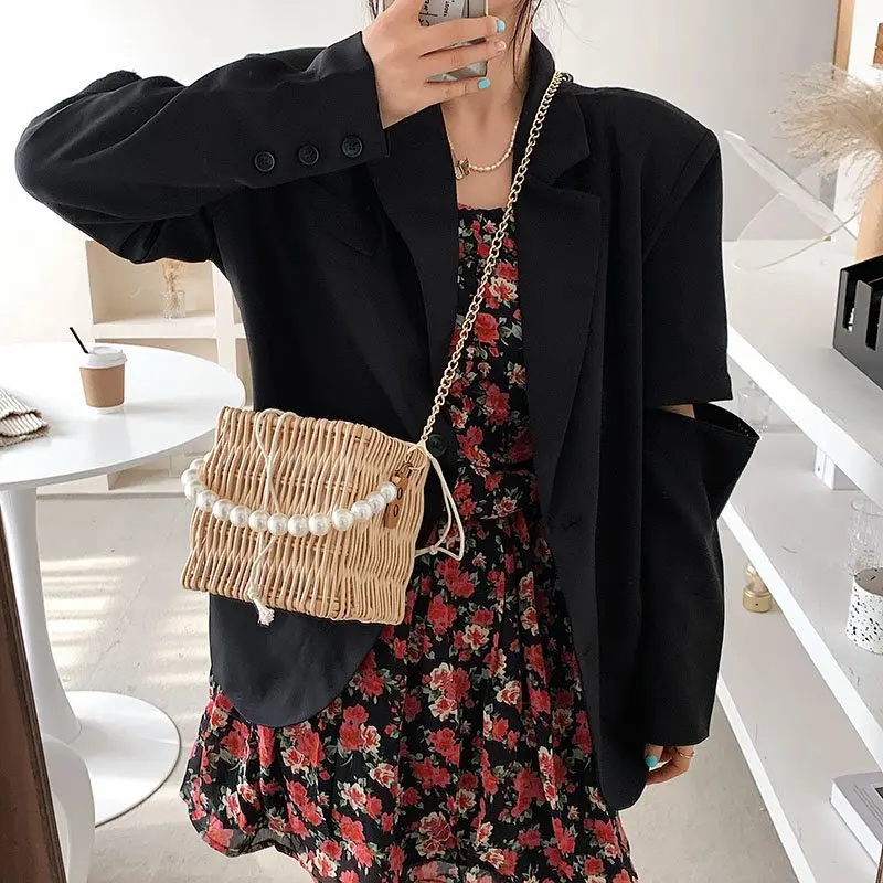 

Daily casual woven bag new style 2021 fashion all-match classic skirt travel posing one-shoulder diagonal portable